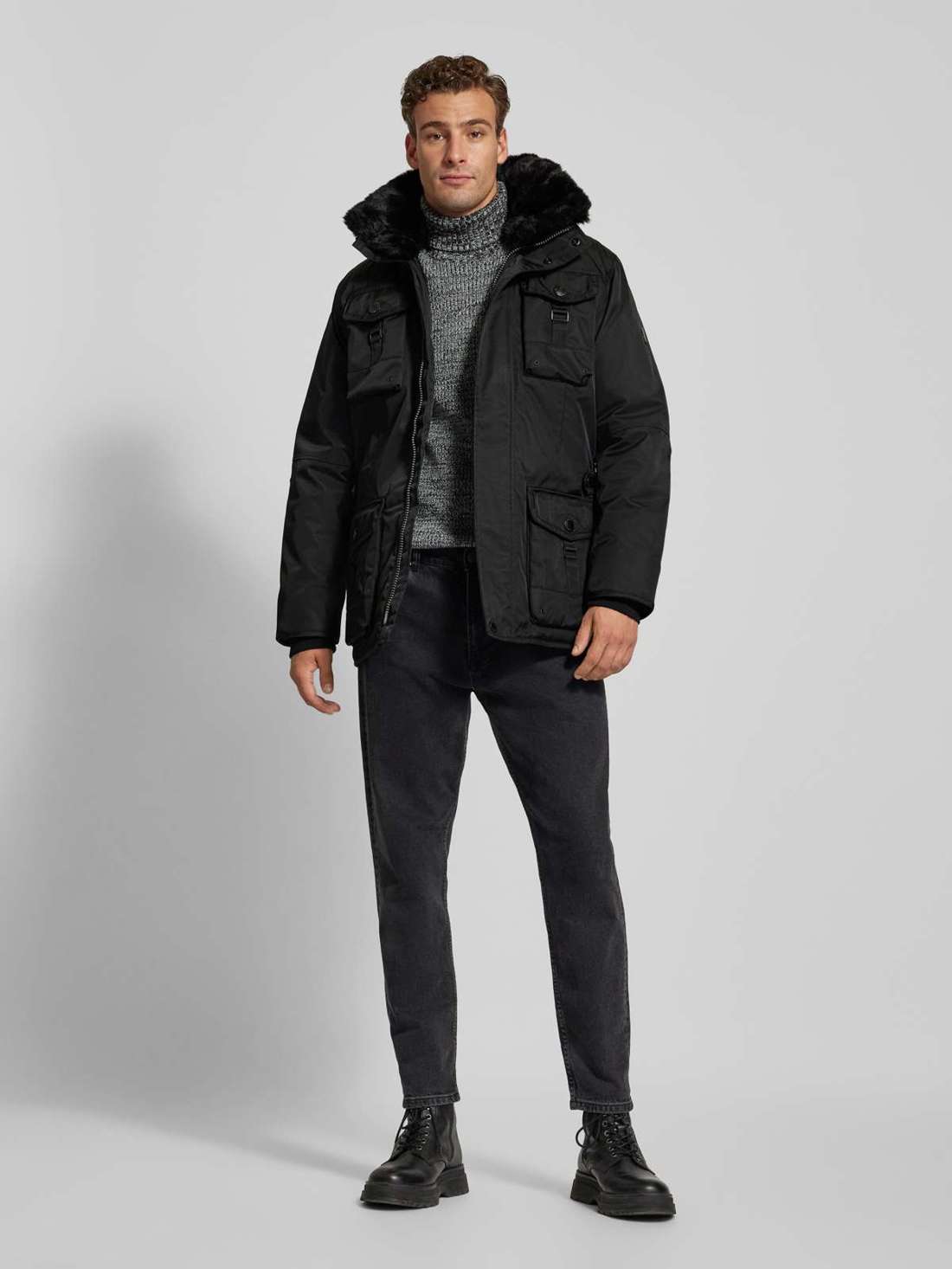 Функциональная куртка стандартного кроя с отделкой из искусственного меха LEUCHTCRAFT