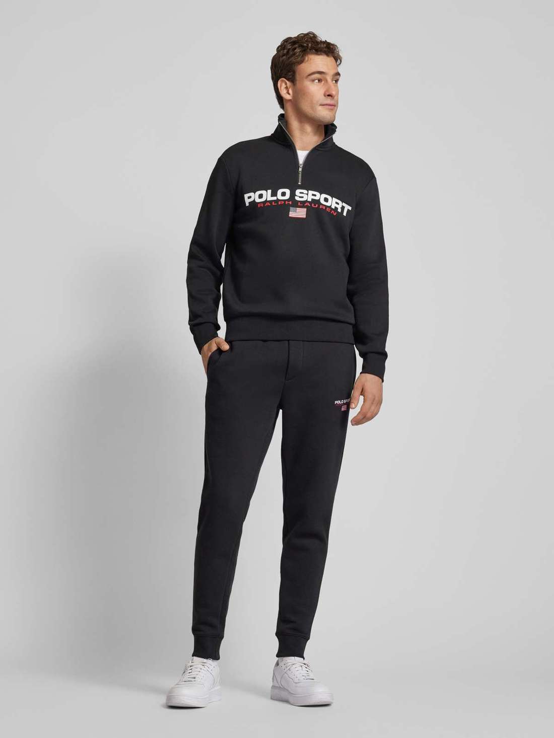 Спортивные брюки узкого кроя с вышивкой этикеток