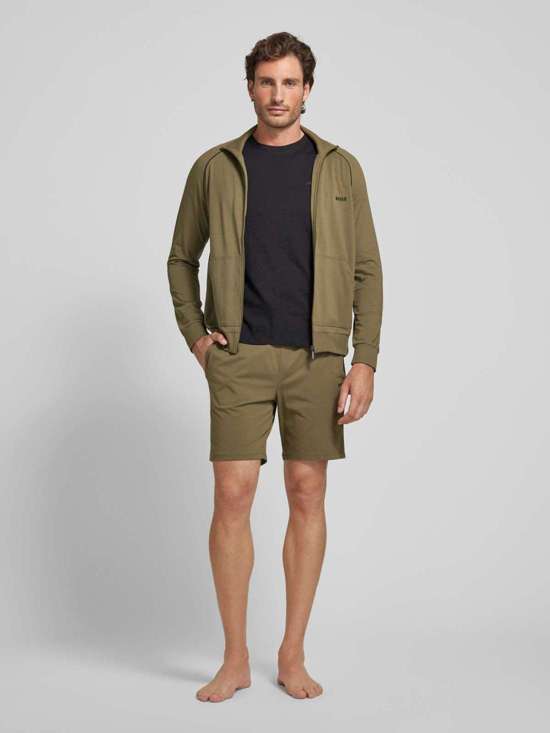 Спортивные шорты с лейблом Headlo