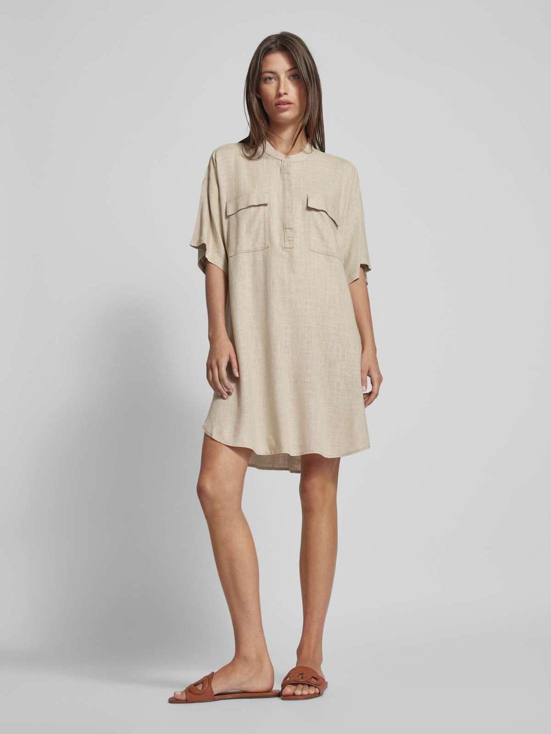 Платье-рубашка длиной до колена с нагрудными карманами LINE