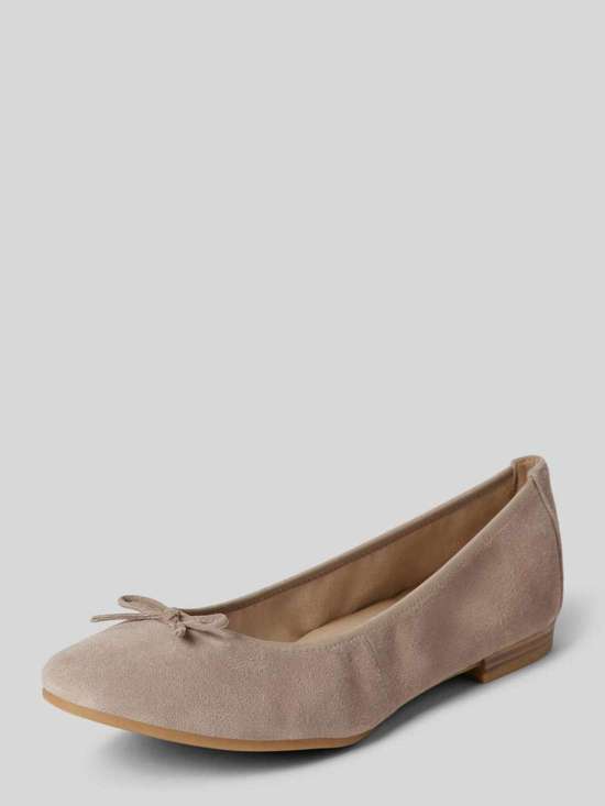 Кожаные балетки с аппликацией в виде банта