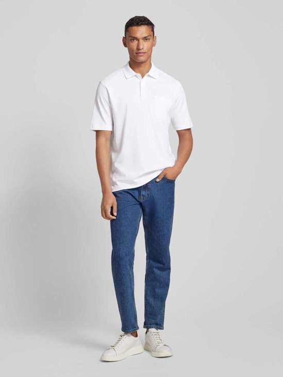 Рубашка-поло стандартного кроя с нагрудным карманом