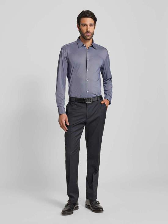 Деловая рубашка приталенного кроя с воротником «Кент» Roan