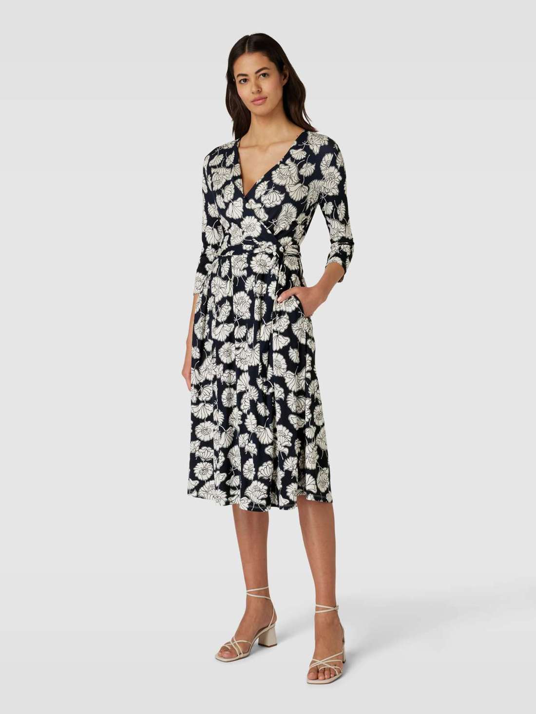 Платье из смесовой вискозы DORIA