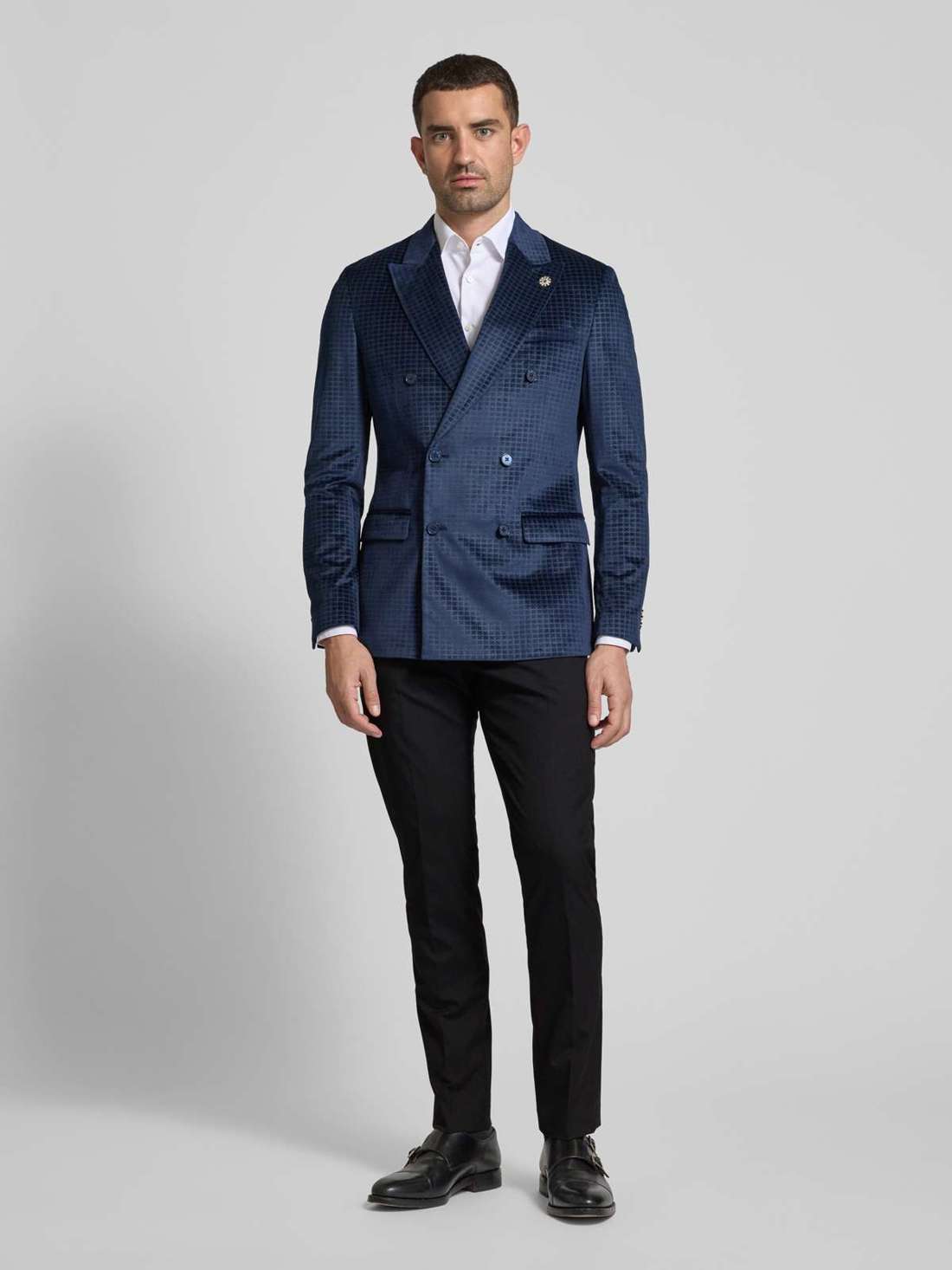 Костюмные брюки с боковыми карманами