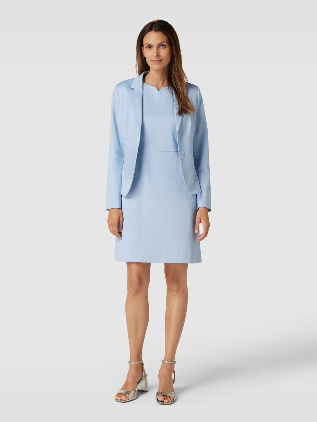 Платье-футляр со структурированным узором