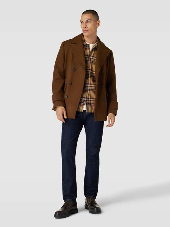 Пальто с воротником с лацканами PEA