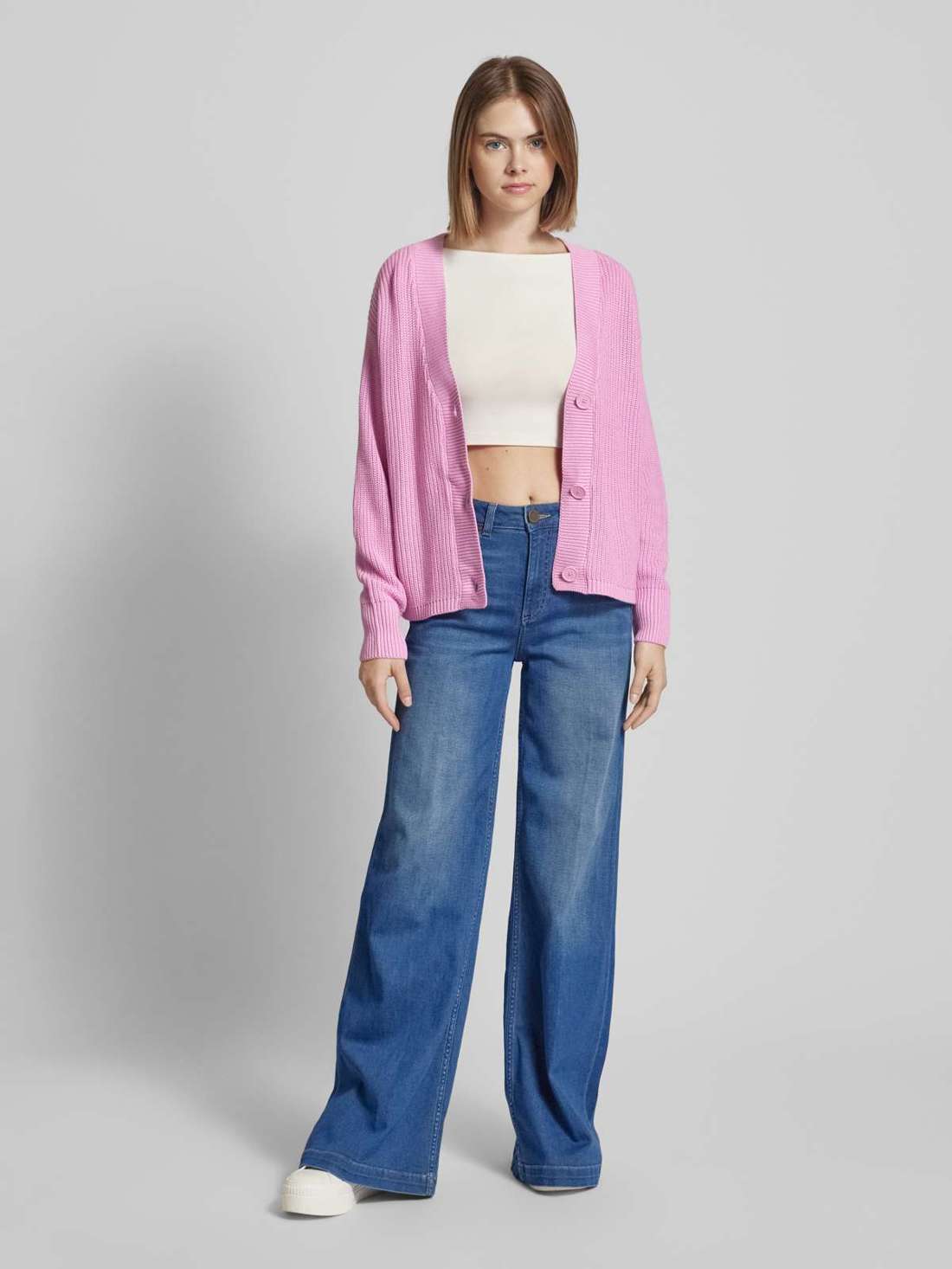 Кардиган комфортного кроя с планкой на пуговицах в рубчик