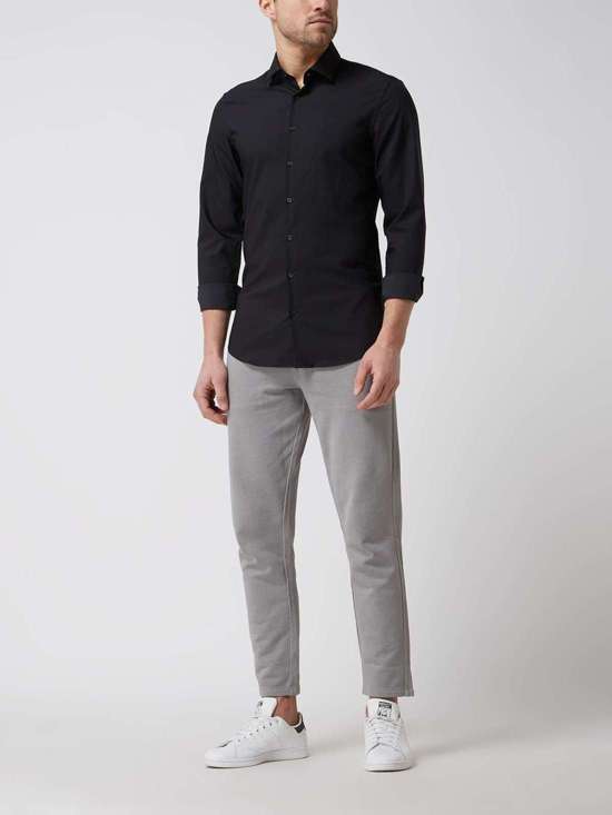 Деловая рубашка супероблегающего кроя с эластичным наполнением