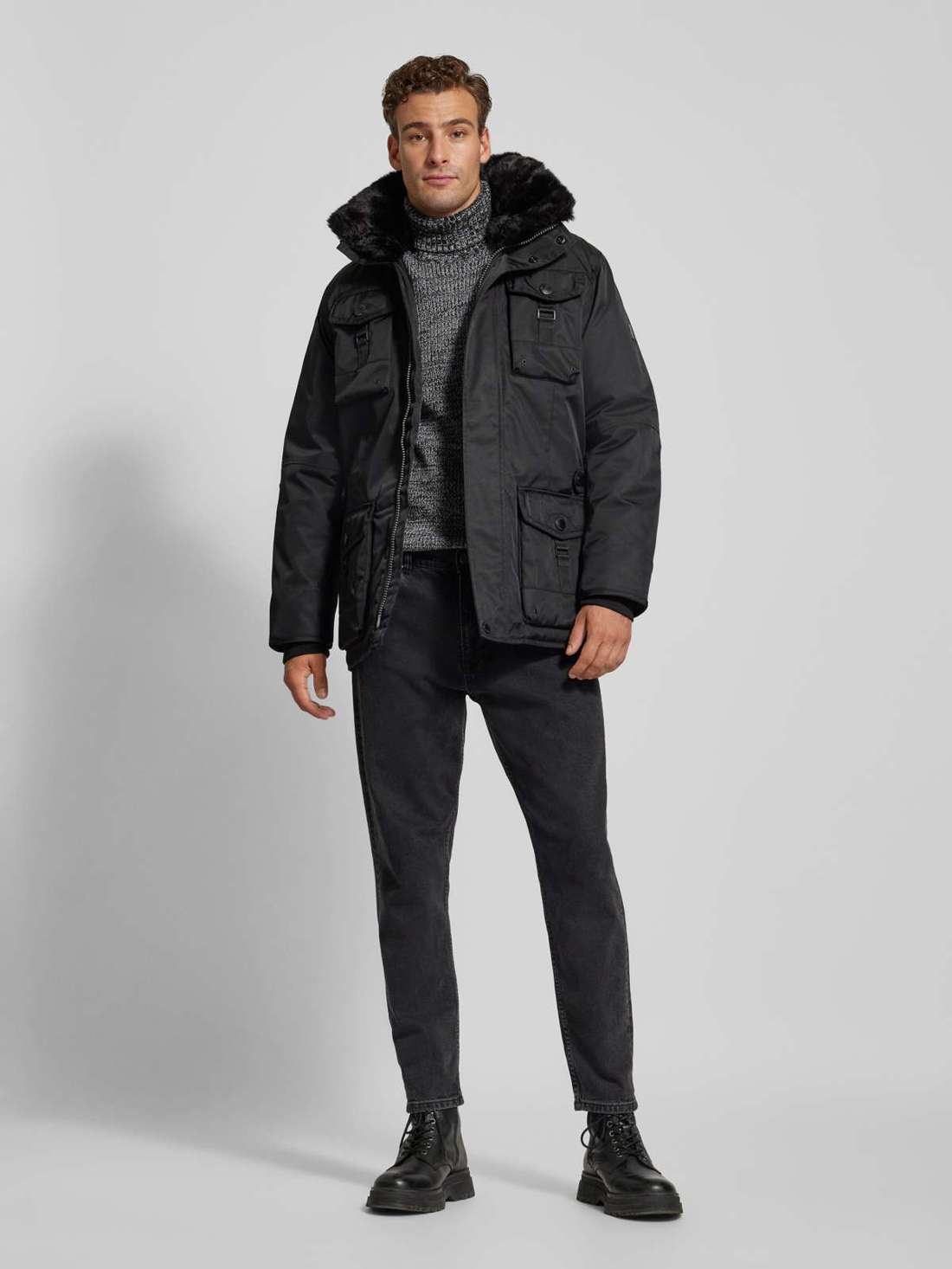 Вязаный свитер с высоким воротником Orlino