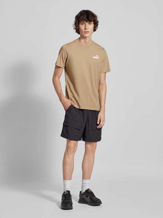 Футболка с логотипом