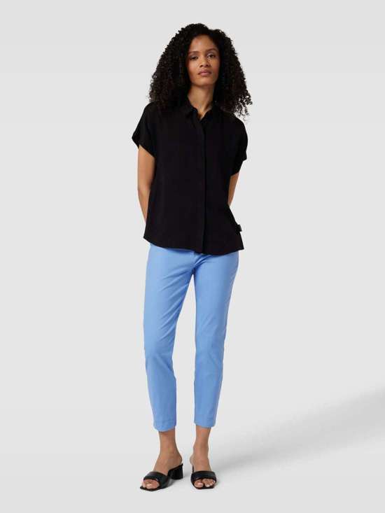 Брюки узкого кроя с зажатыми складками