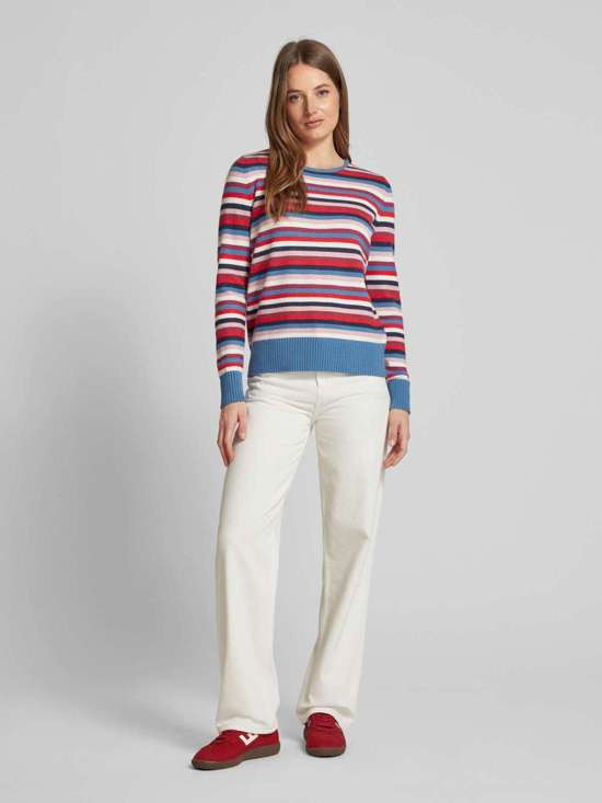 Вязаный свитер из смесовой вискозы с круглым вырезом