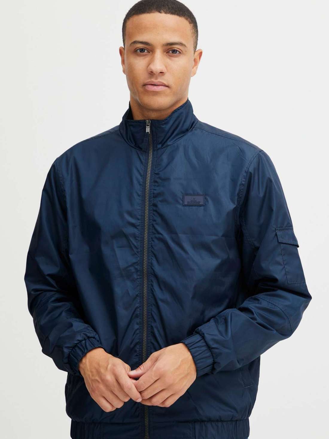 Куртка-бомбер