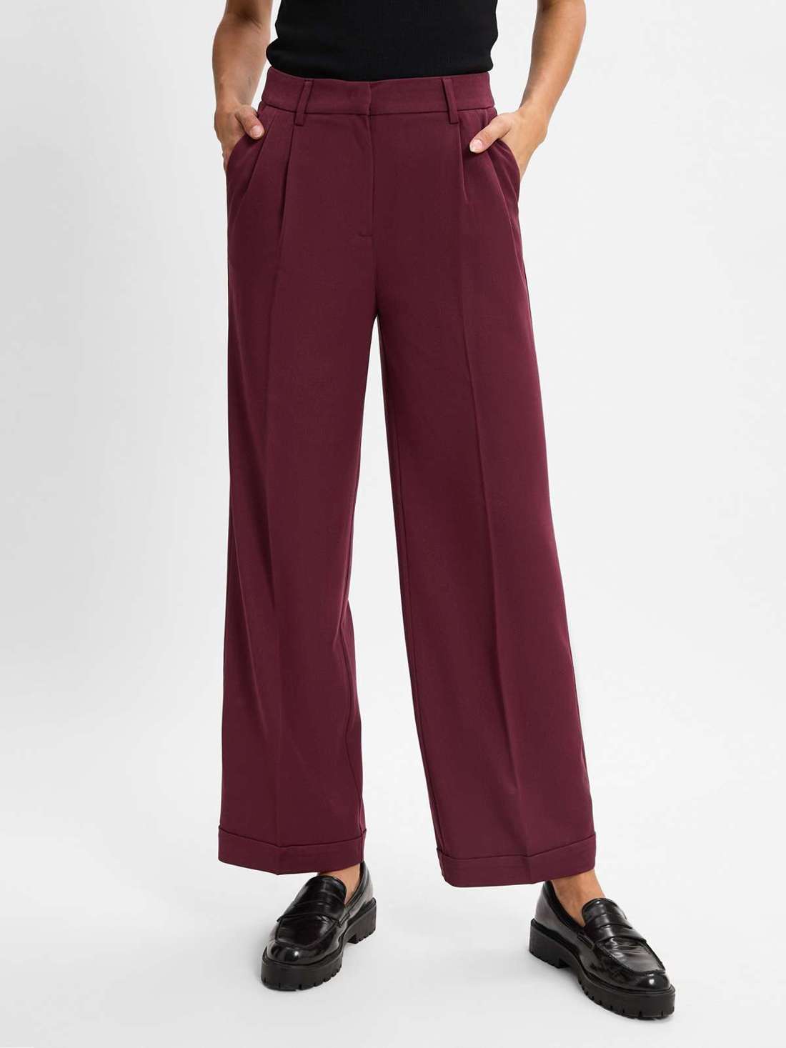 Плиссированные брюки