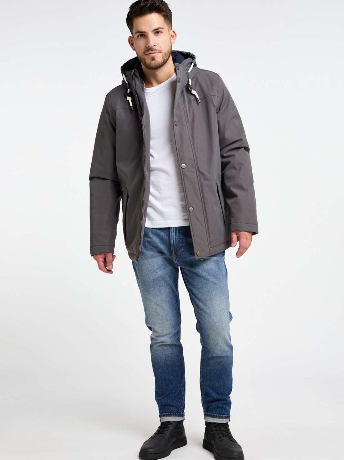 Утепленная зимняя куртка