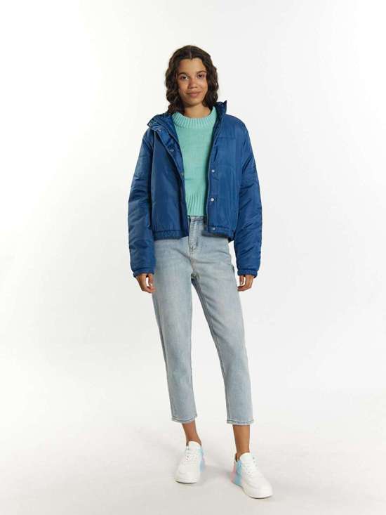 Легкая утепленная куртка-блузон