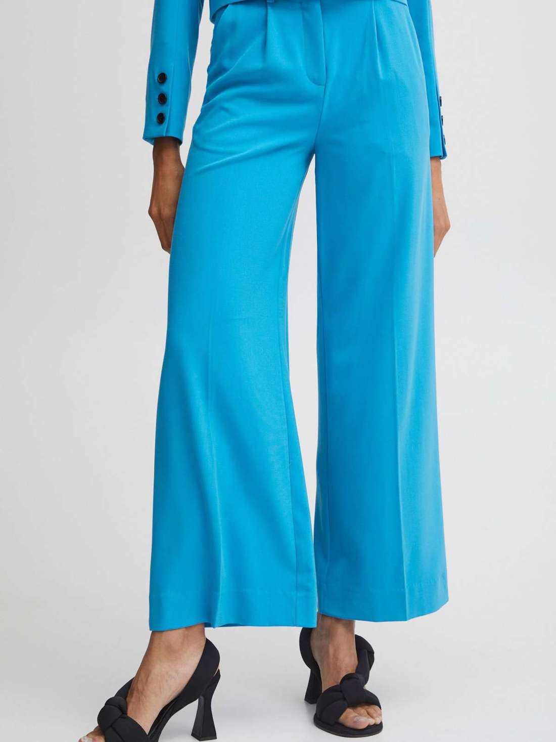 Тканевые брюки BYDANTA