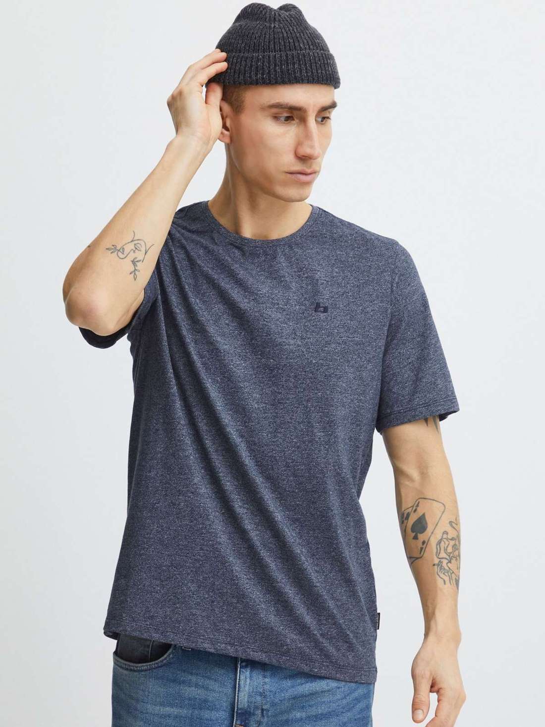 Футболка BHWilton