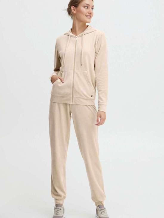 Спортивный костюм OXMitta