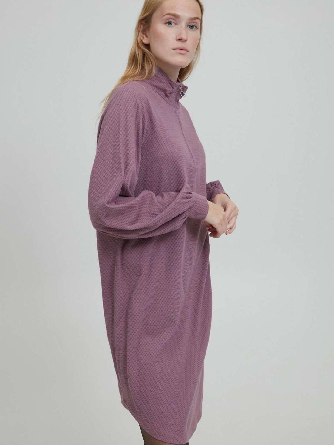 Платье из джерси BYUSARA