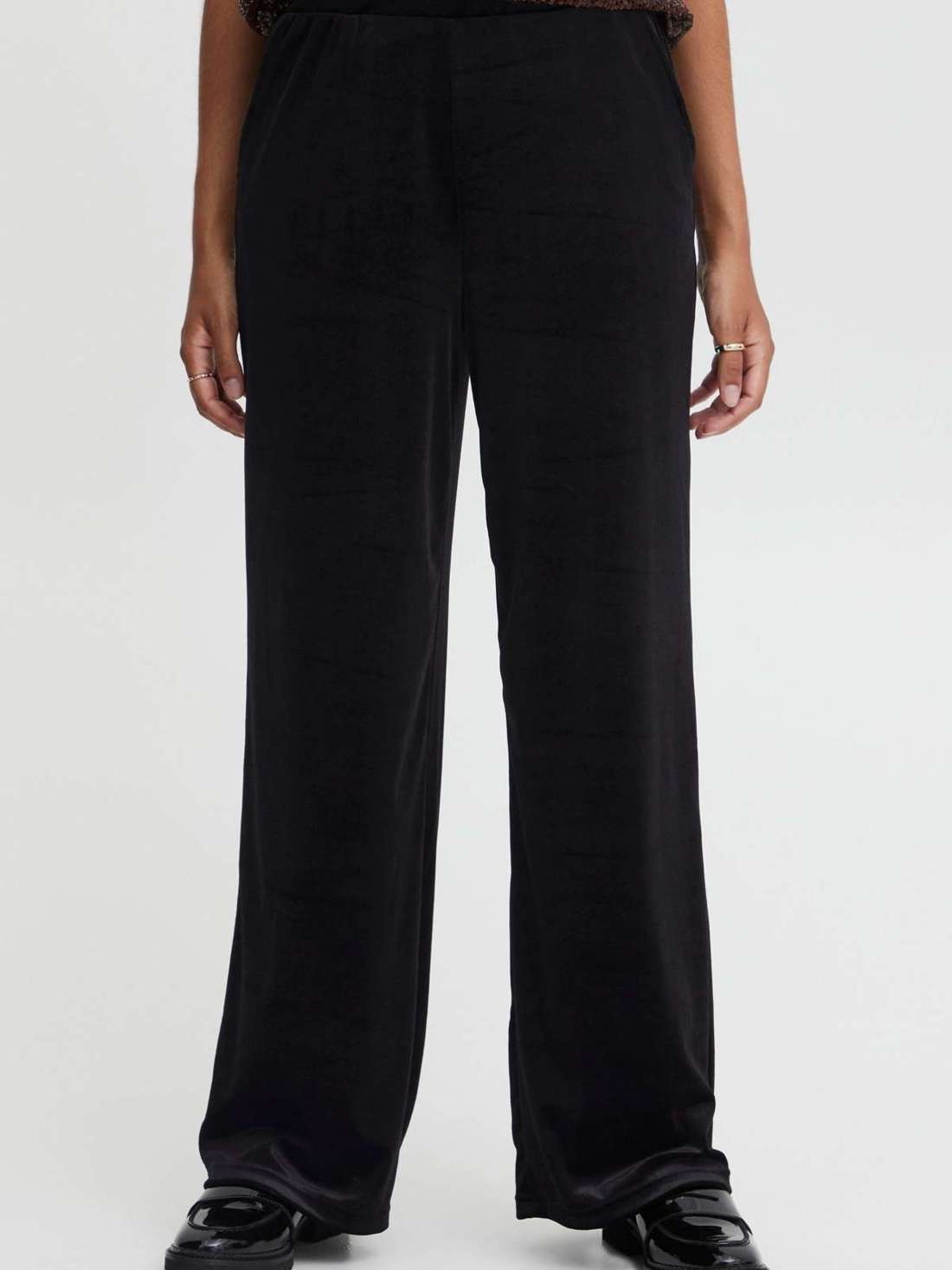 Тканевые брюки IHLAVANNY