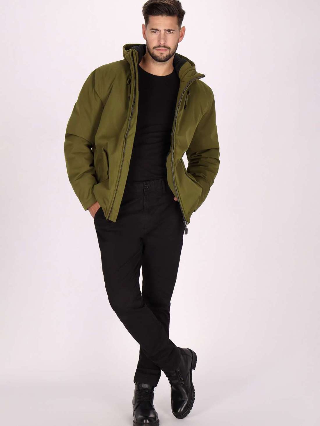 Зимняя куртка