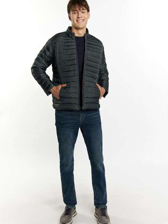 Легкая стеганая куртка