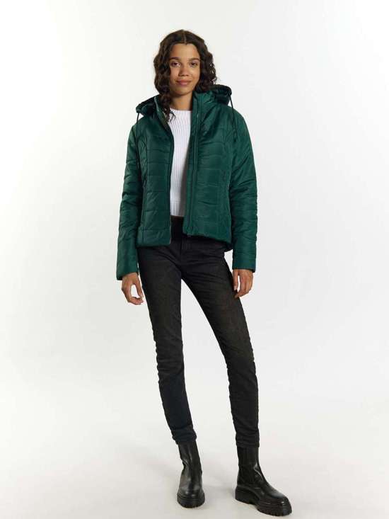 Легкая утепленная куртка