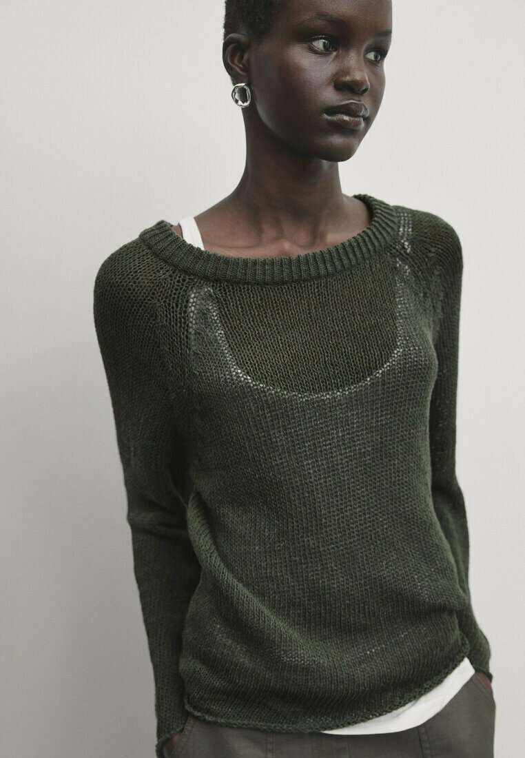 Пуловер WITH CREW NECK