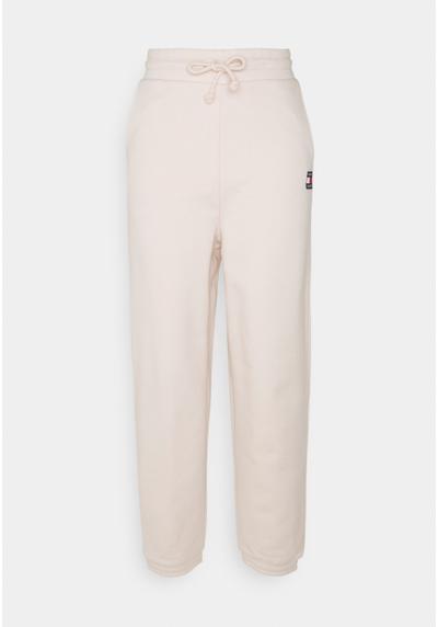 Брюки RELAXED BADGE PANT