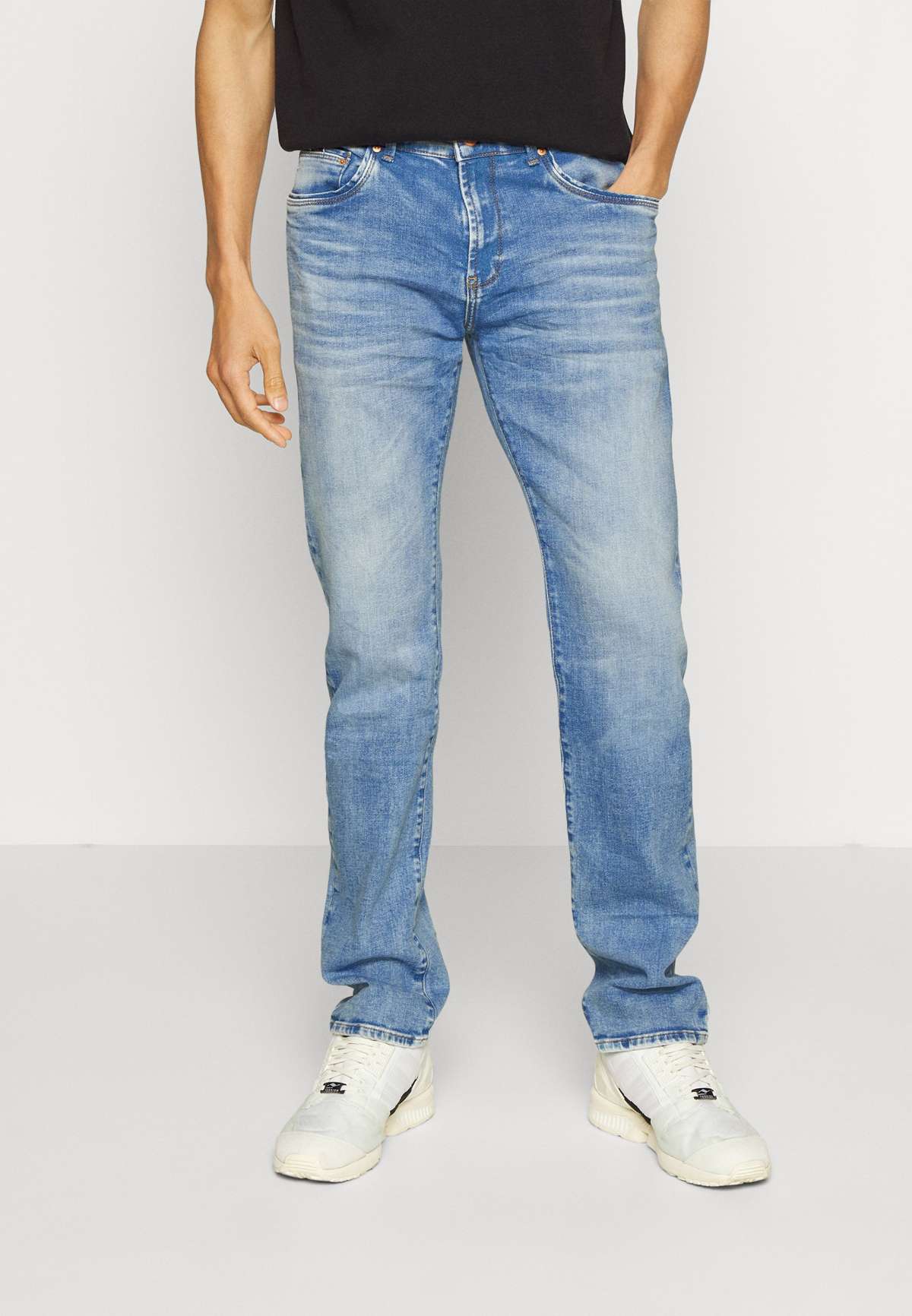 Джинсы LTB Hollywood Z D Savius Undamaged Wash Jeans Regular Fit