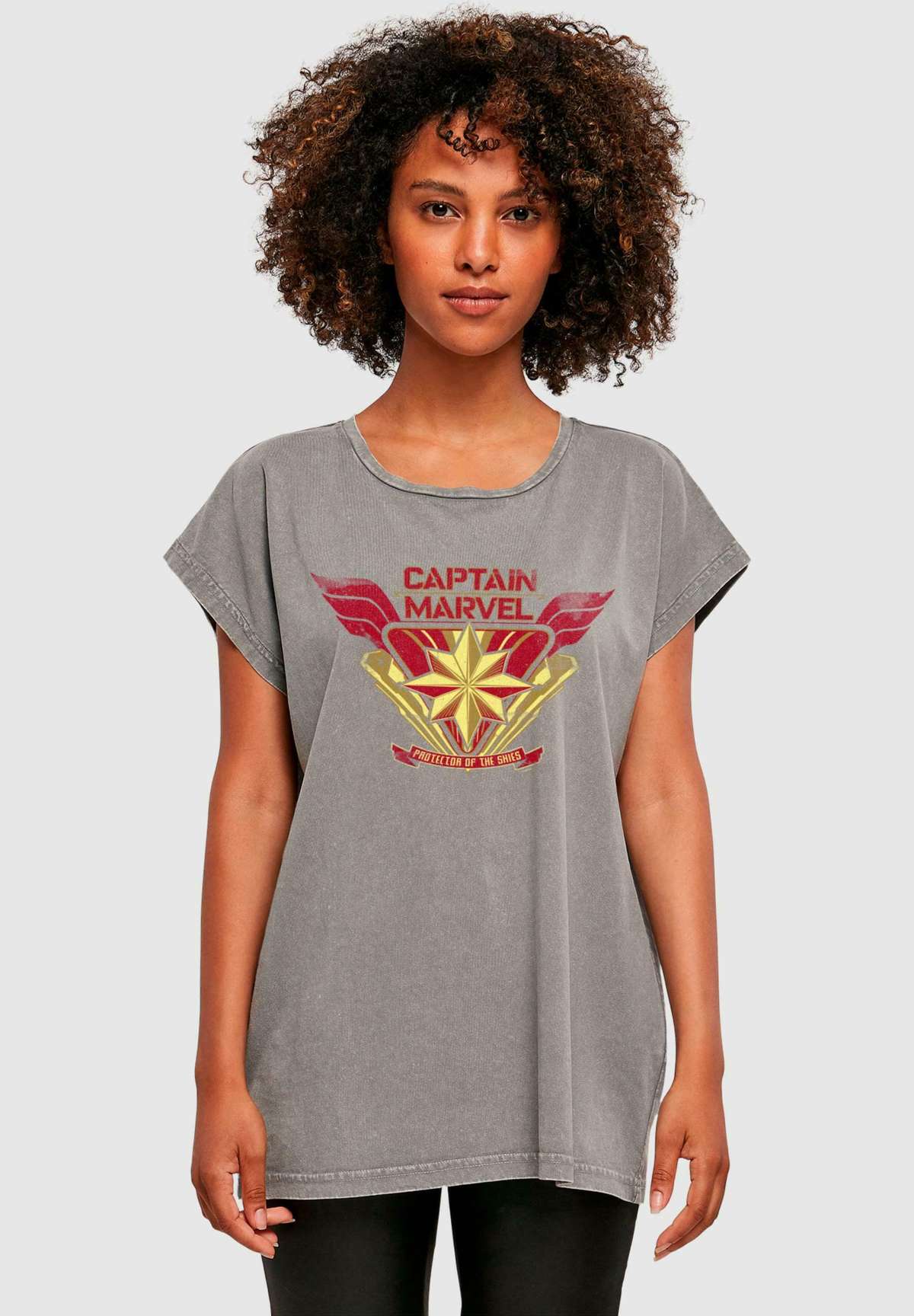 Футболка CAPTAIN MARVEL-PROTECTOR OF THE SKIES ACID WASHED