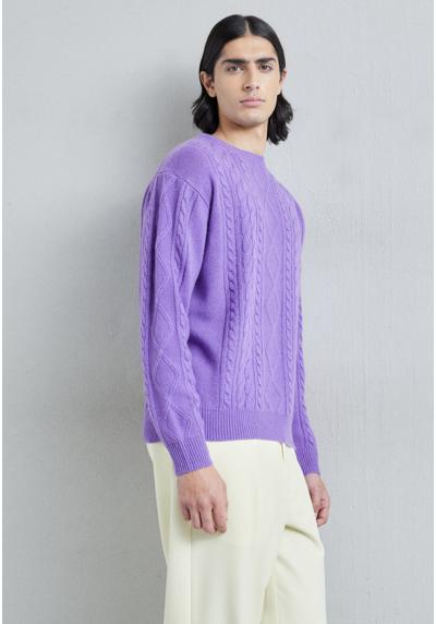 Пуловер CABLE CREW MERINO/CASHMERE