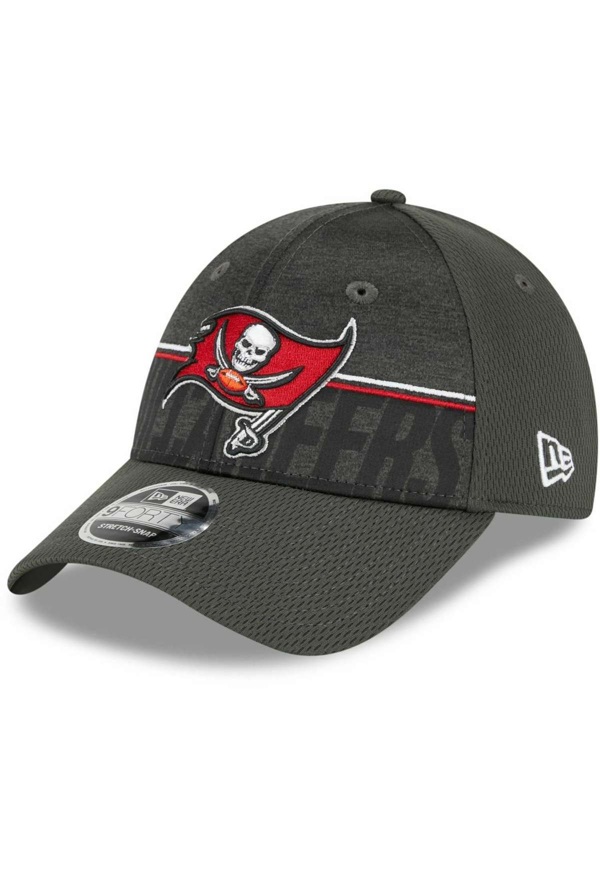 Кепка 9FORTY STRETCH TRAINING TAMPA BAY BUCCANEERS