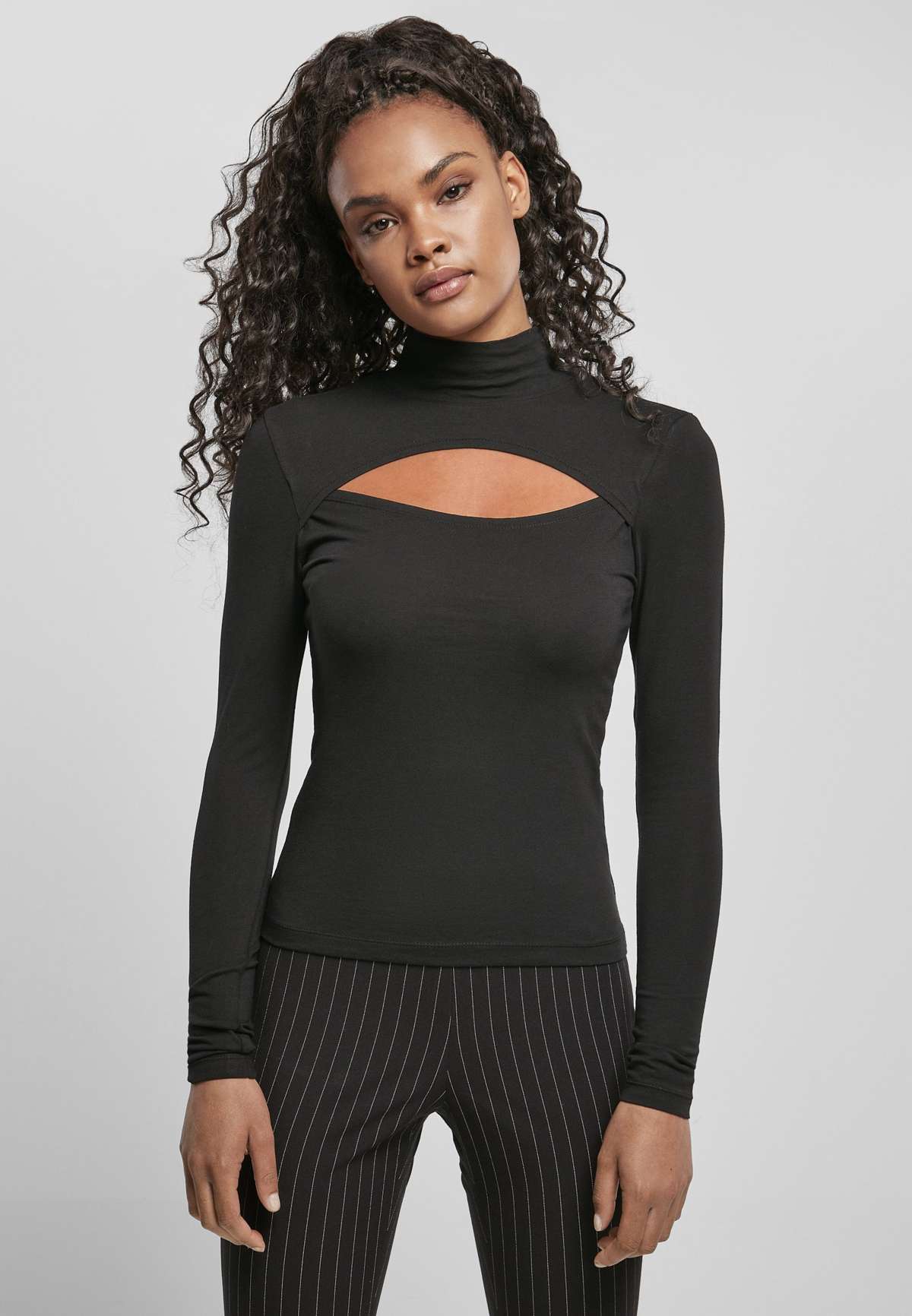 Кофта CUT-OUT TURTLENECK