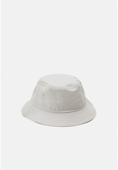 Шляпа ESSENTIAL TAPERED BUCKET UNISEX