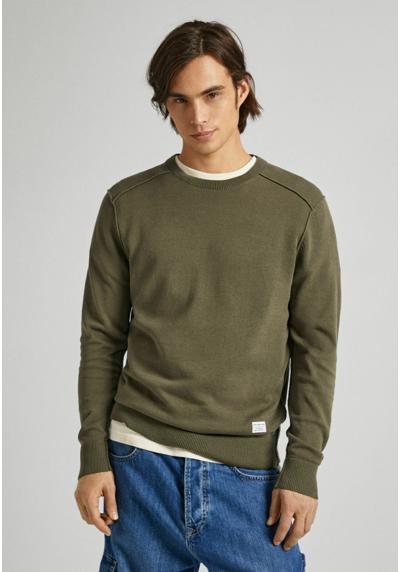 Пуловер MOE