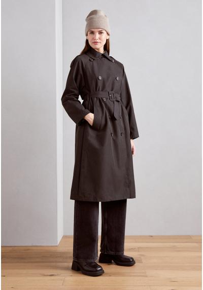 Плащ OVERSIZED BELTED